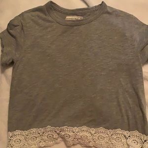 Abercrombie And Fitch XS hardly worn. SUPER CUTE!